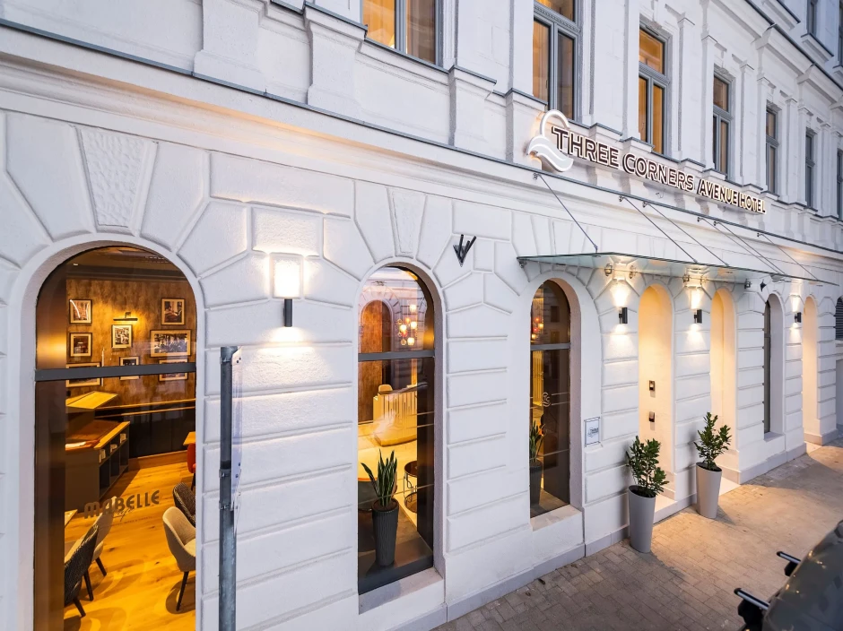 Design and technical LED luminaires in the Avenue Hotel, Budapest
