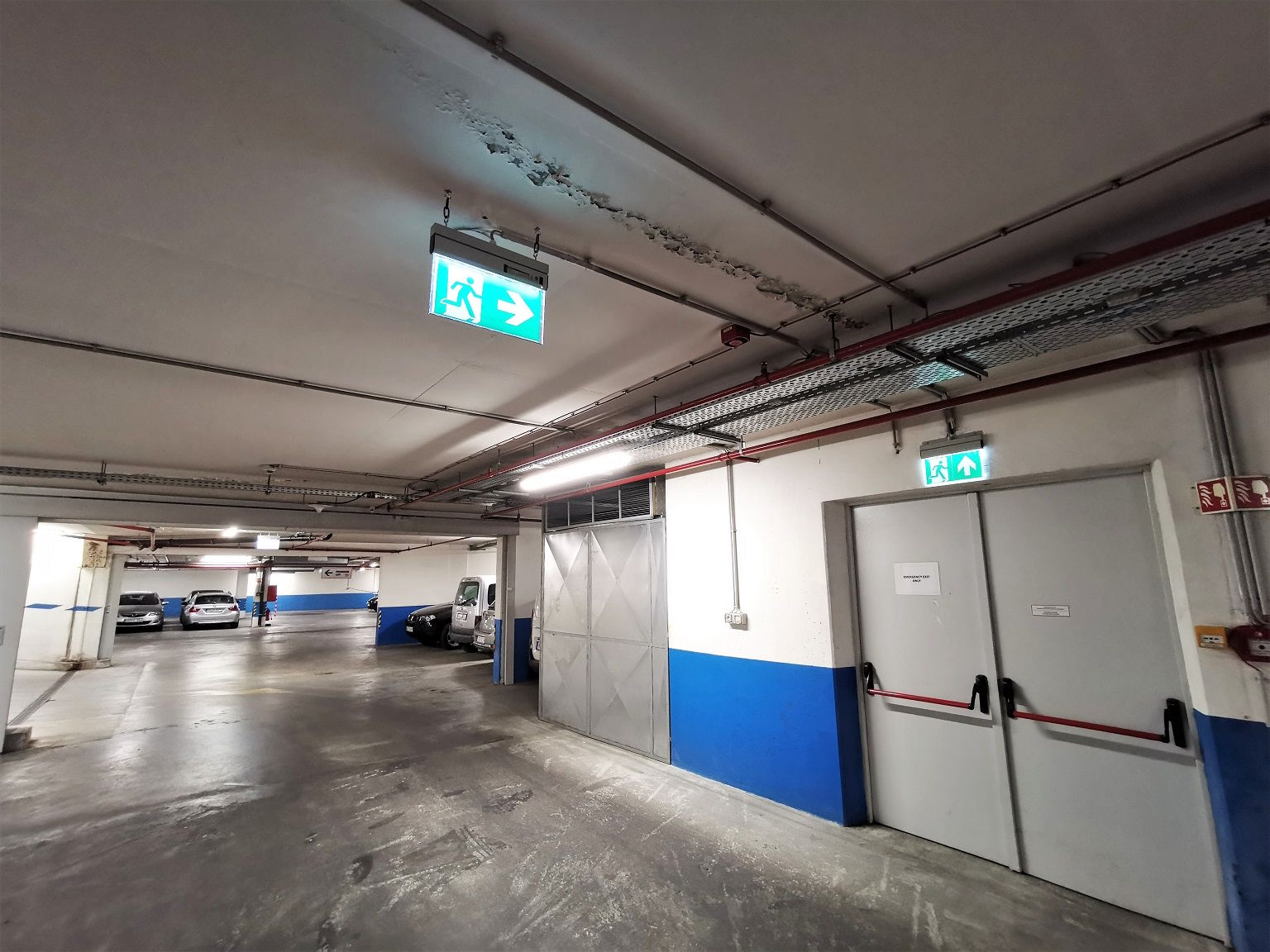 Car park lighting at the New York Palace Hotel